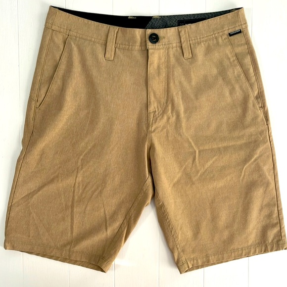 VOLCOM Shorts - Picture 2 of 7